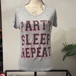 Juniors shredded back tee